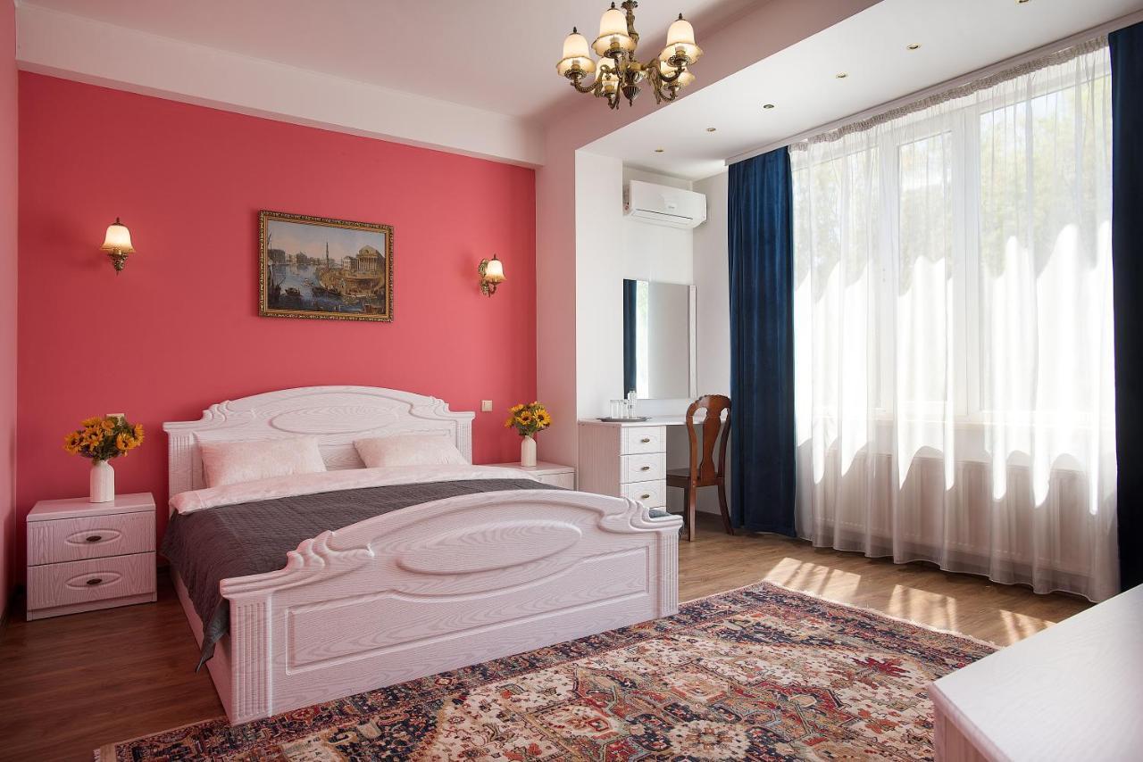 Art Hotel Кишинев Екстериор снимка