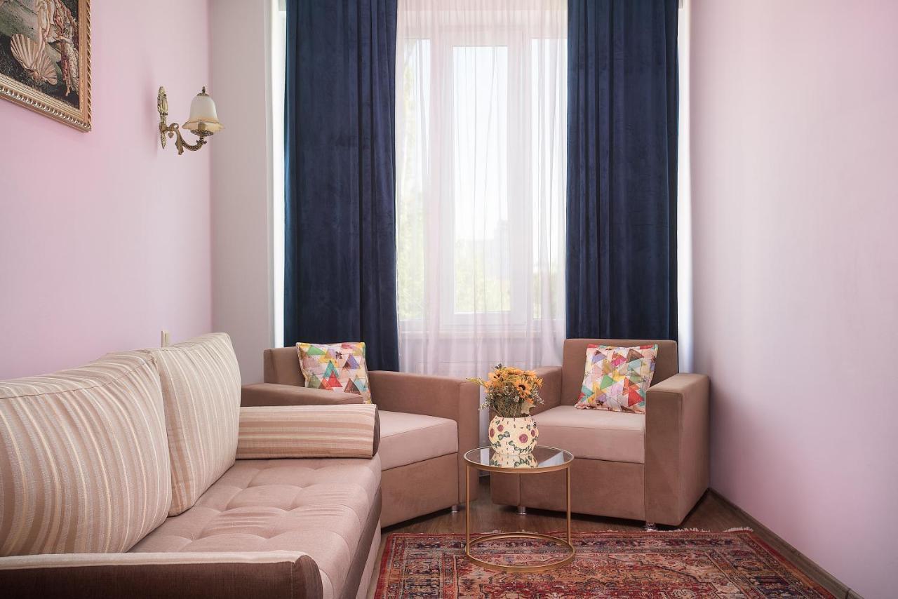 Art Hotel Кишинев Екстериор снимка