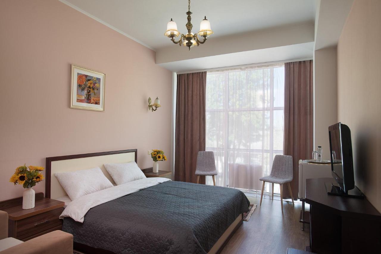 Art Hotel Кишинев Екстериор снимка